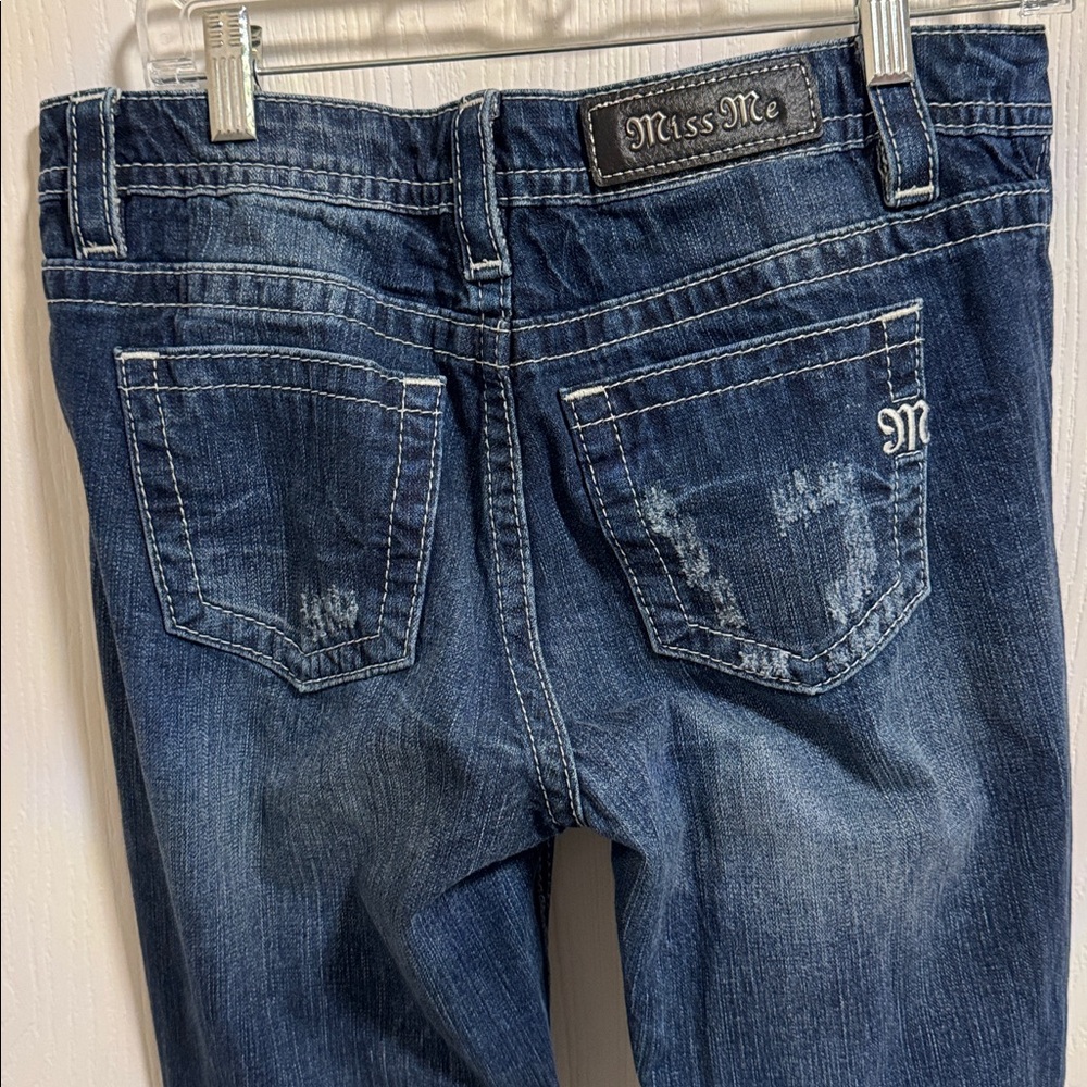 Miss Me Boyfriend Mid-Rise Ankle Distressed Denim Medium Wash Jeans Women’s‎ 27 - Picture 6 of 12